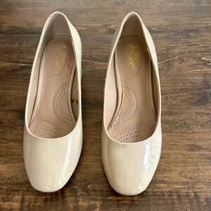 Dexflex Women's Comfort Tan Dress Shoes Size 7